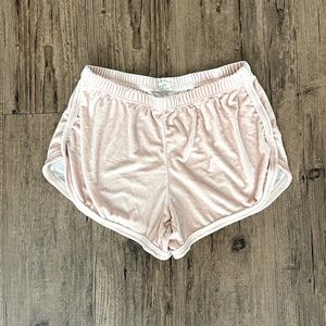 Forever 21 velvet pull on shorts. Size small.